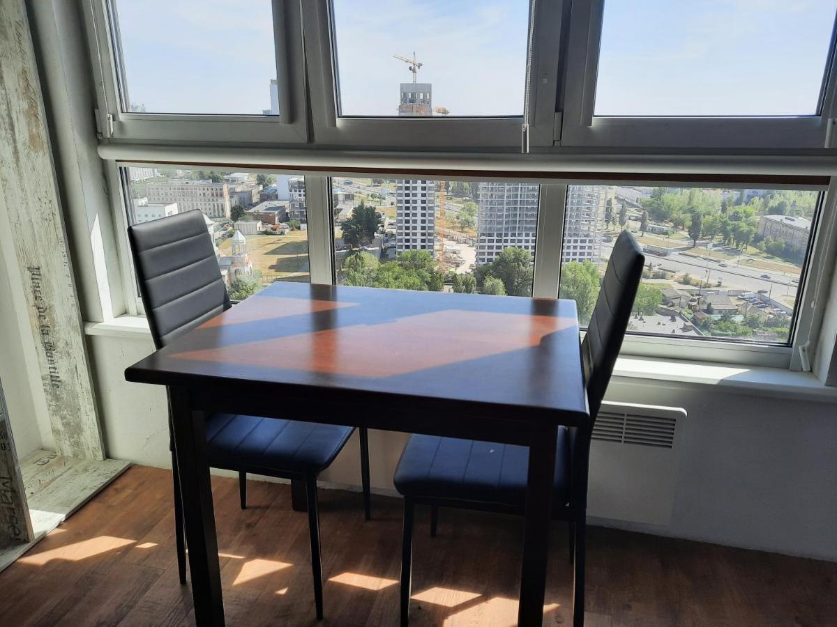 Sky Apartment Virmenska 키예프 외부 사진