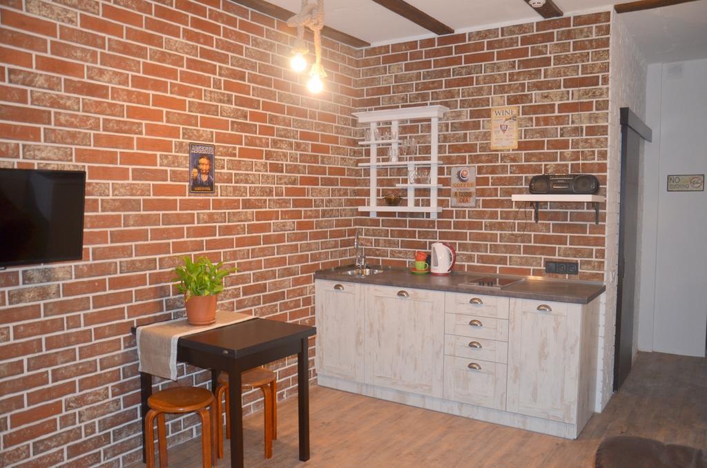 Sky Apartment Virmenska 키예프 외부 사진